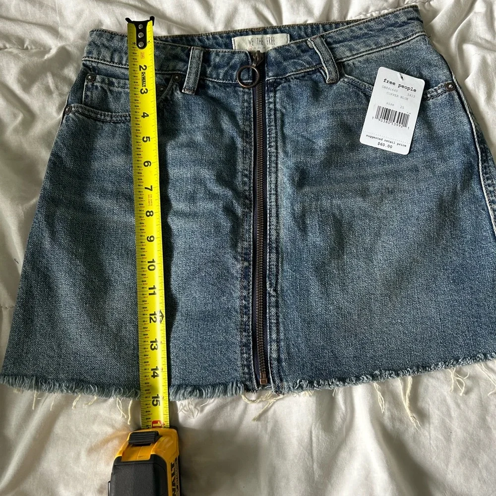 NWT We the Blue Free Denim Zip it up mini short Skirt-size 25 - Picture 6 of 8